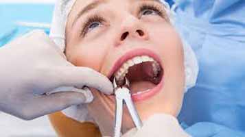 دندانپزشکی در آذری