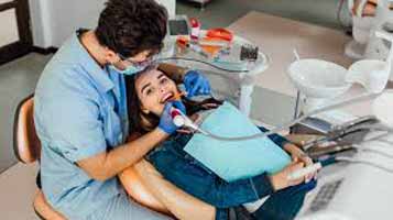 دندانپزشکی در آزادشهر