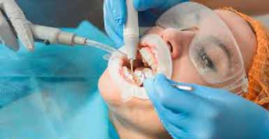 دندانپزشکی در استهبان