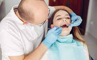 دندانپزشکی در زواره