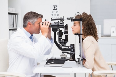 متخصص چشم پزشکی در جیرفت