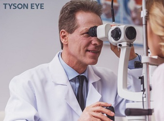 متخصص چشم پزشکی در دورود